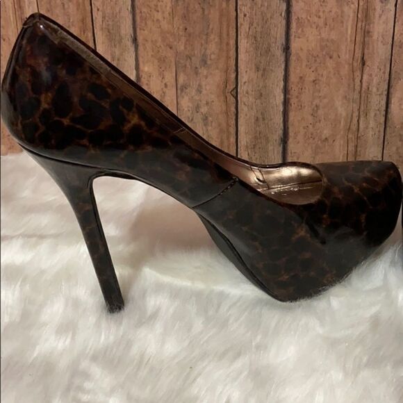 Steve Madden P-Kory Leopard Print Heels - Picture 7 of 8